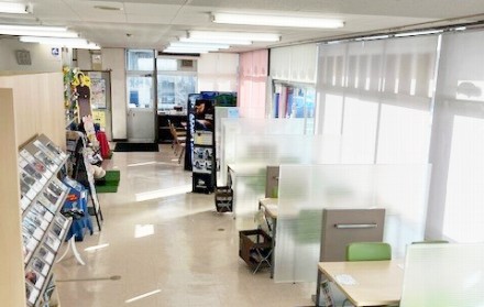 マイネ滑川店内