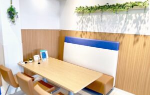 マイネ下館店内1
