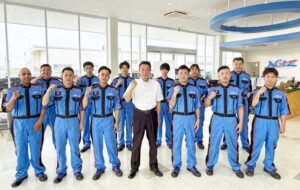 マイネ龍ケ崎整備スタッフ